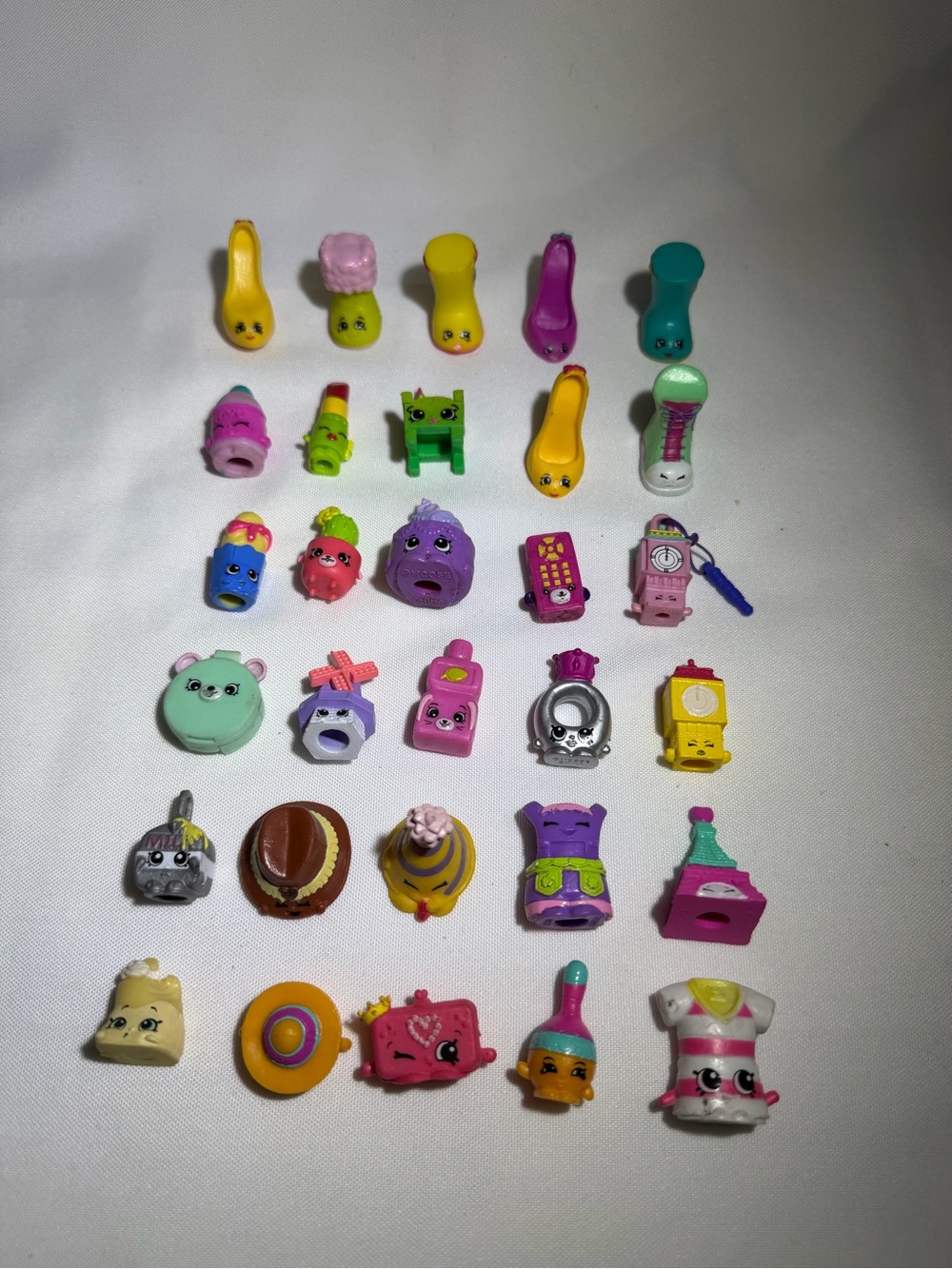 Shopkins Assorted Mini Figures - Pink, Purple, Yellow, Green, Blue, Teal